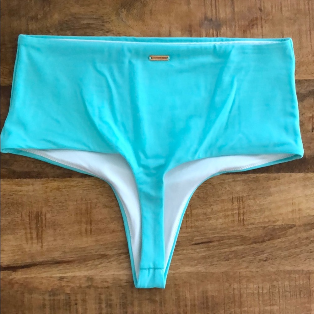 Bikini bottom